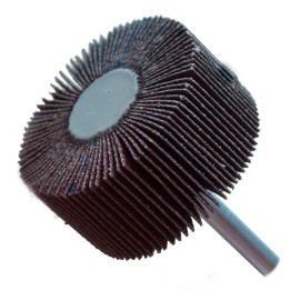 Rueda flap con vástago de Óxido de Aluminio, 2 pulg X 1 pulg  X 1/4 pulg de grano 120